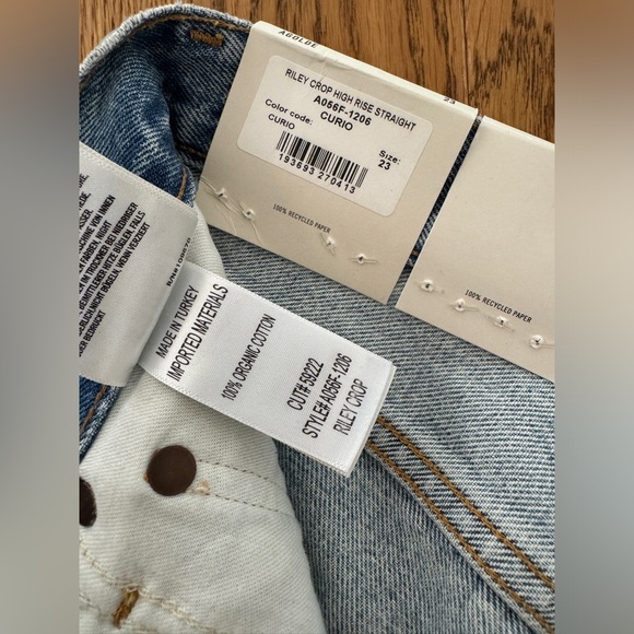 Agolde Riley Crop Jean - Picture 6 of 6